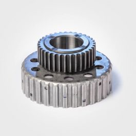 Clutch housing with gear