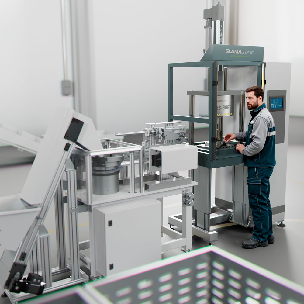 Halbautomatische Operation der elektrischen Montagestation GMS-60E von GLAMAtronic mit Bediener und Zuführstrecke